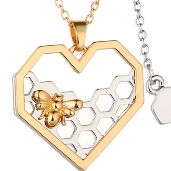 Boutique Jewelry - 🐝Honeycomb & Bee Gold & Silver Plated Necklace🐝